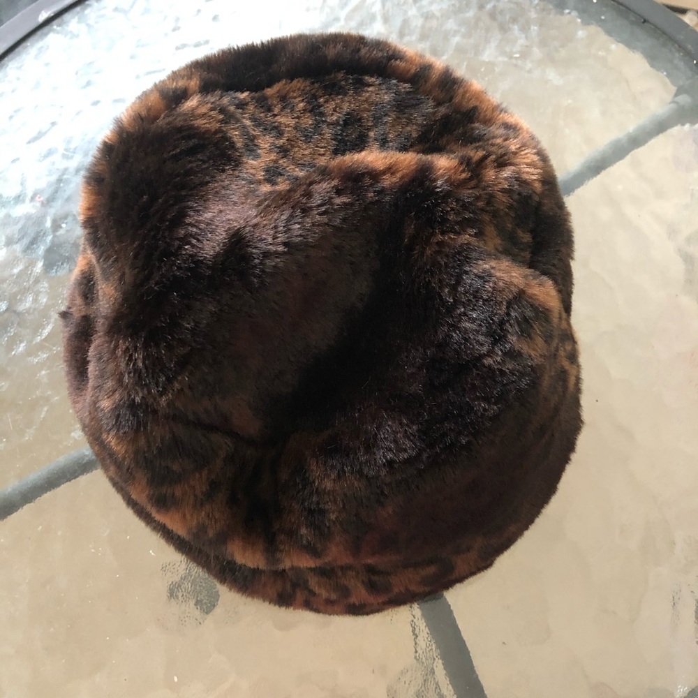 Faux fur Cappelli bucket hat